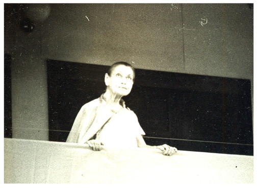 MA-102_Balcony Darshan